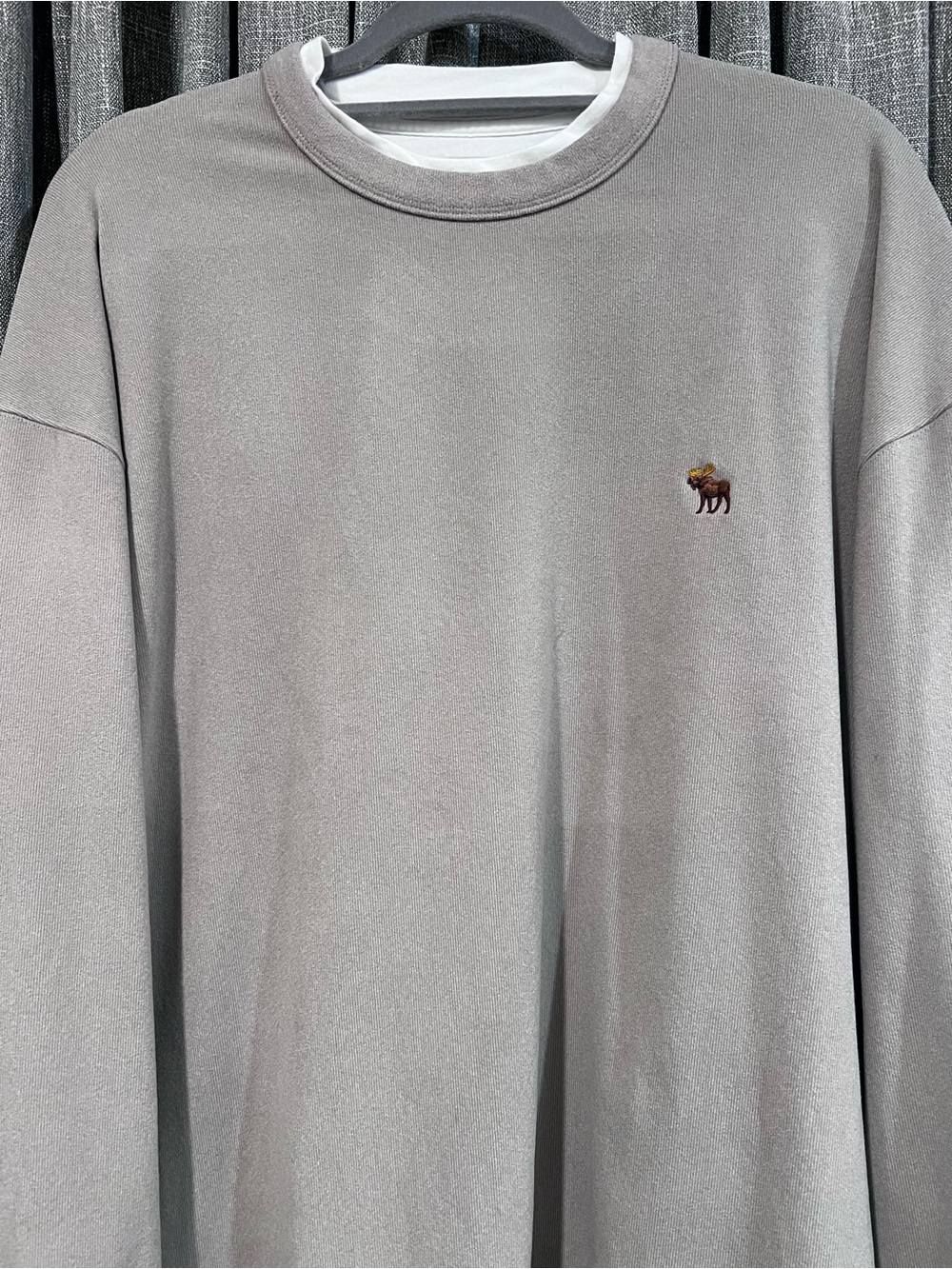Abercrombie & Fitch Soft A&F Layered Moose Crewneck Sweatshirt XXL